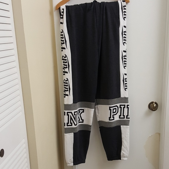 PINK Victoria's Secret Pants - 😍 new with tags VS PINK RARE campus pant size L